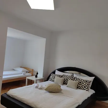 Miko Apartment