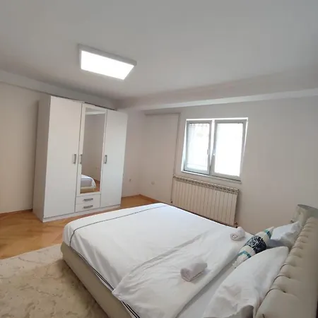 Apartment Miko *